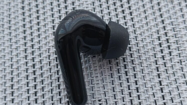 soundcore R60i NC
