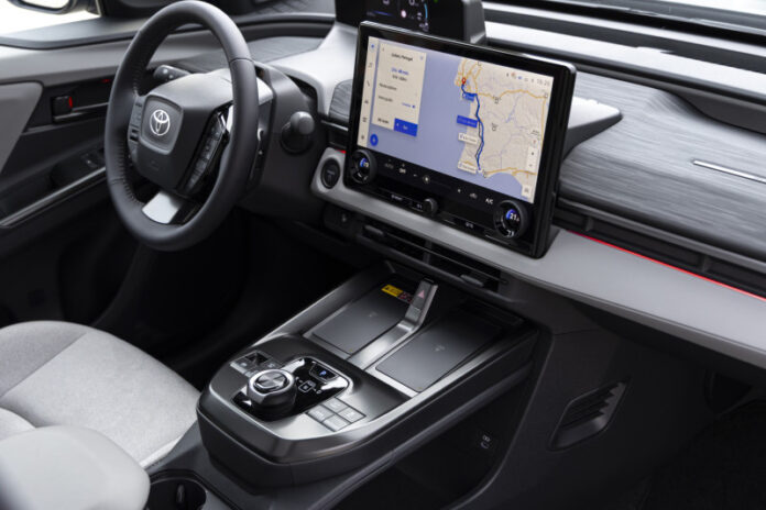 Toyota C-HR+