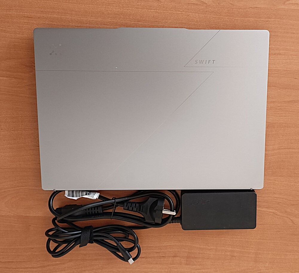 Acer Swift Go 14 AI Acer Swift Go 14 AI