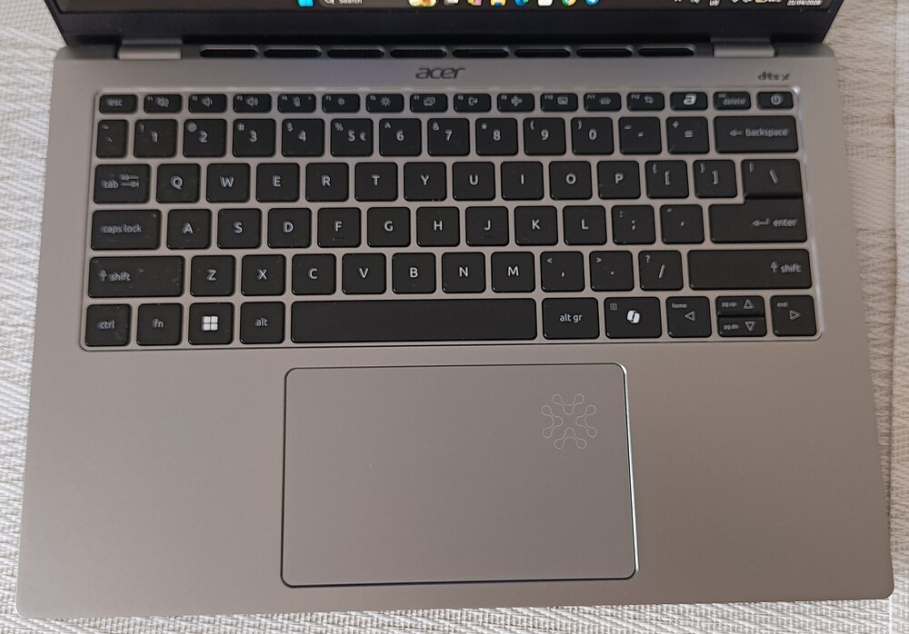 Acer Swift Go 14 AI Acer Swift Go 14 AI