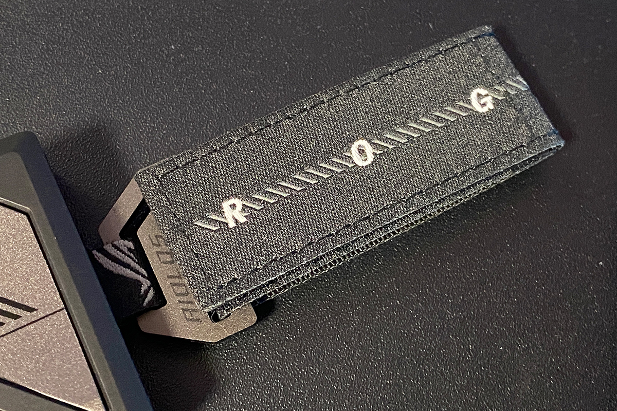 ASUS ROG Strix Aiolos