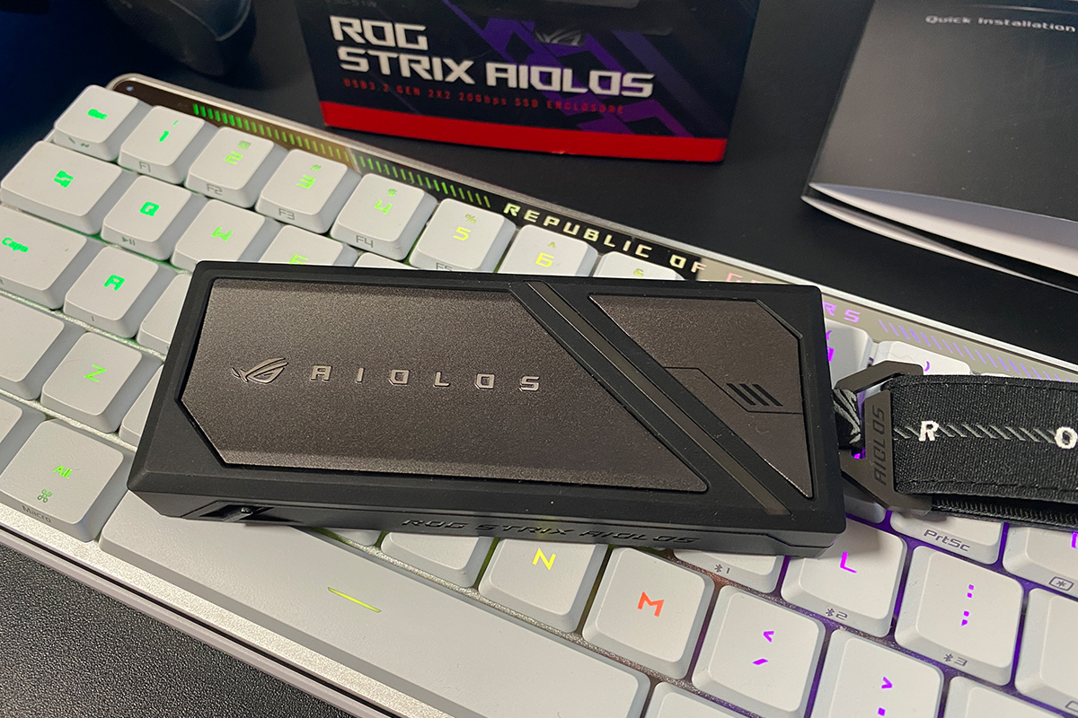 ASUS ROG Strix Aiolos