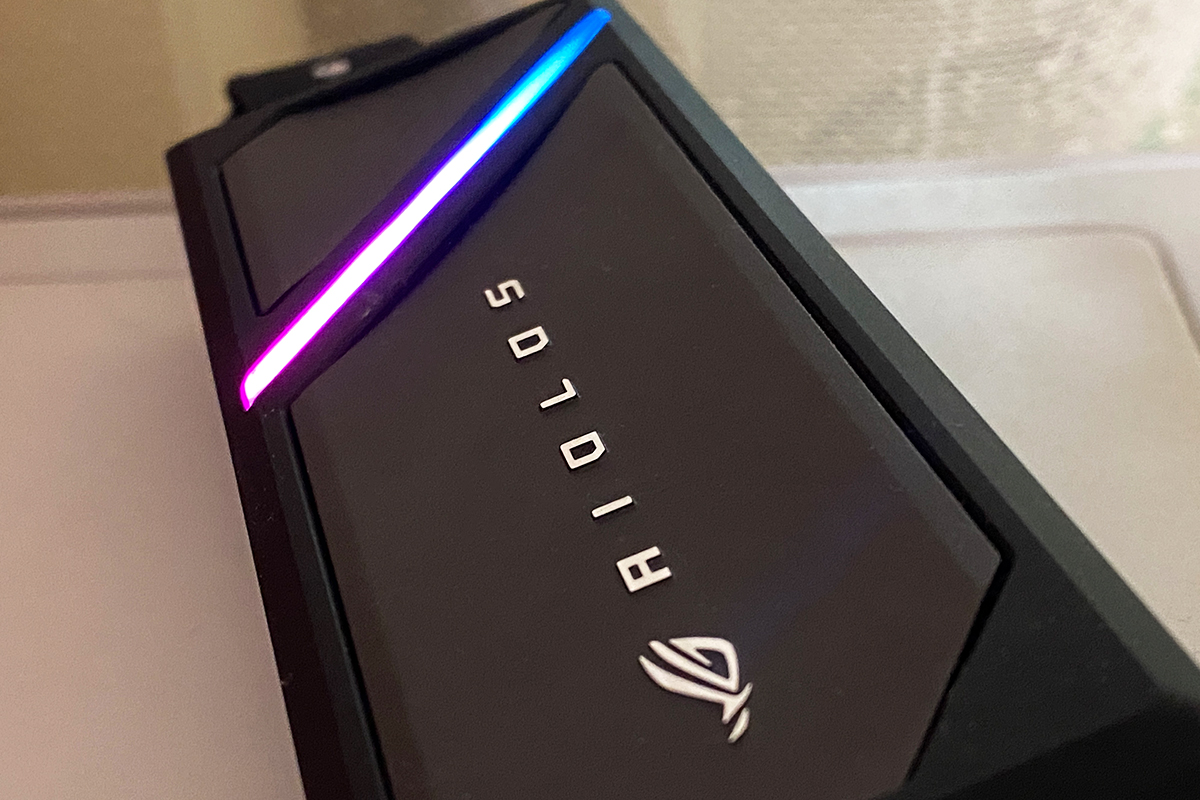 ASUS ROG Strix Aiolos