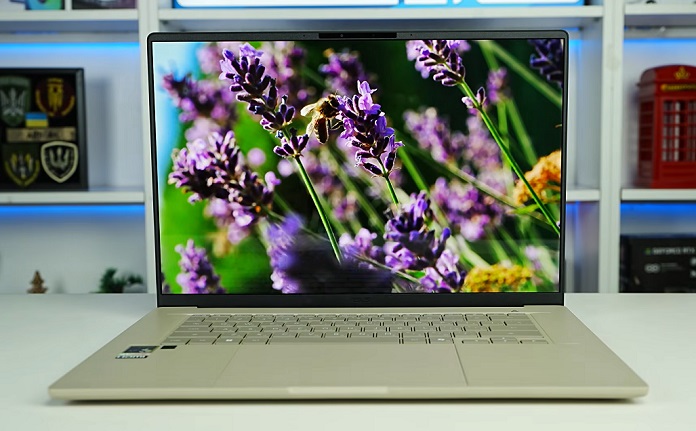 ASUS Zenbook A16