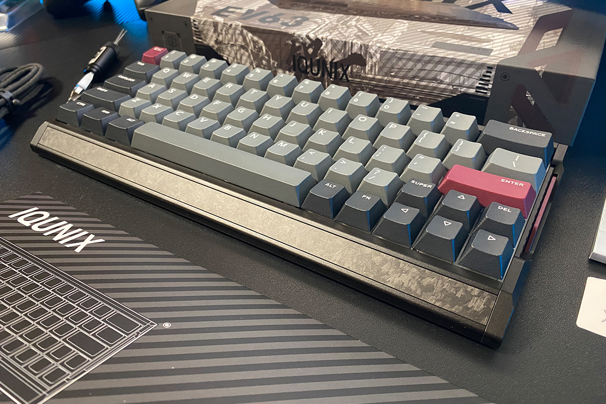 IQUNIX EV63