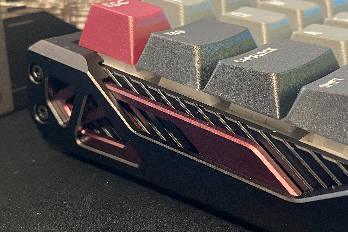 IQUNIX EV63