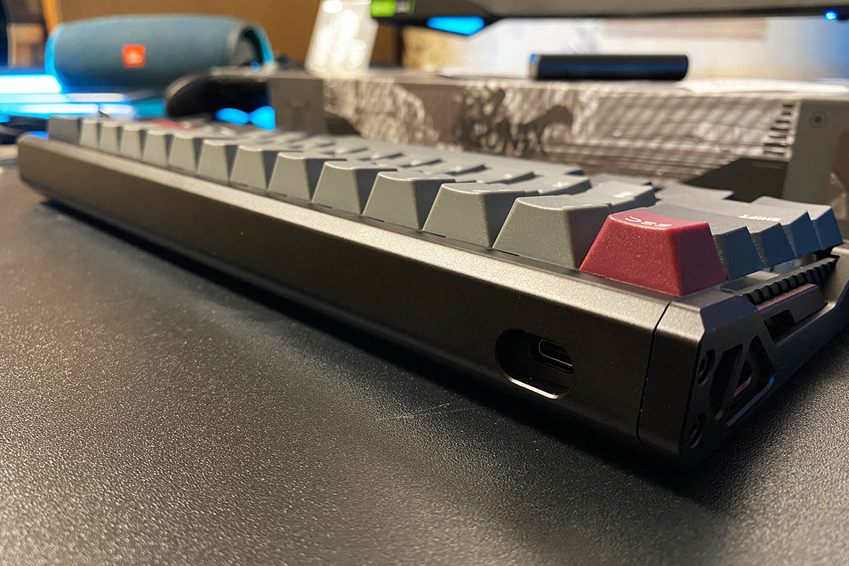 IQUNIX EV63