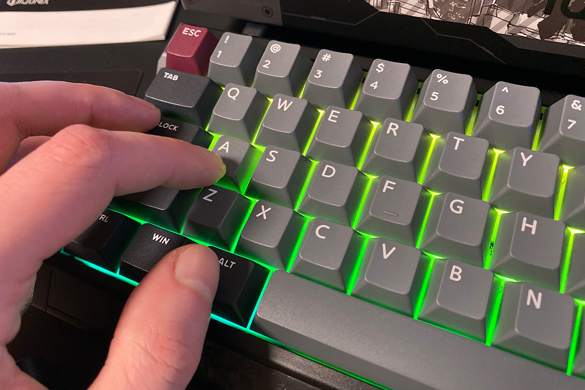 IQUNIX EV63