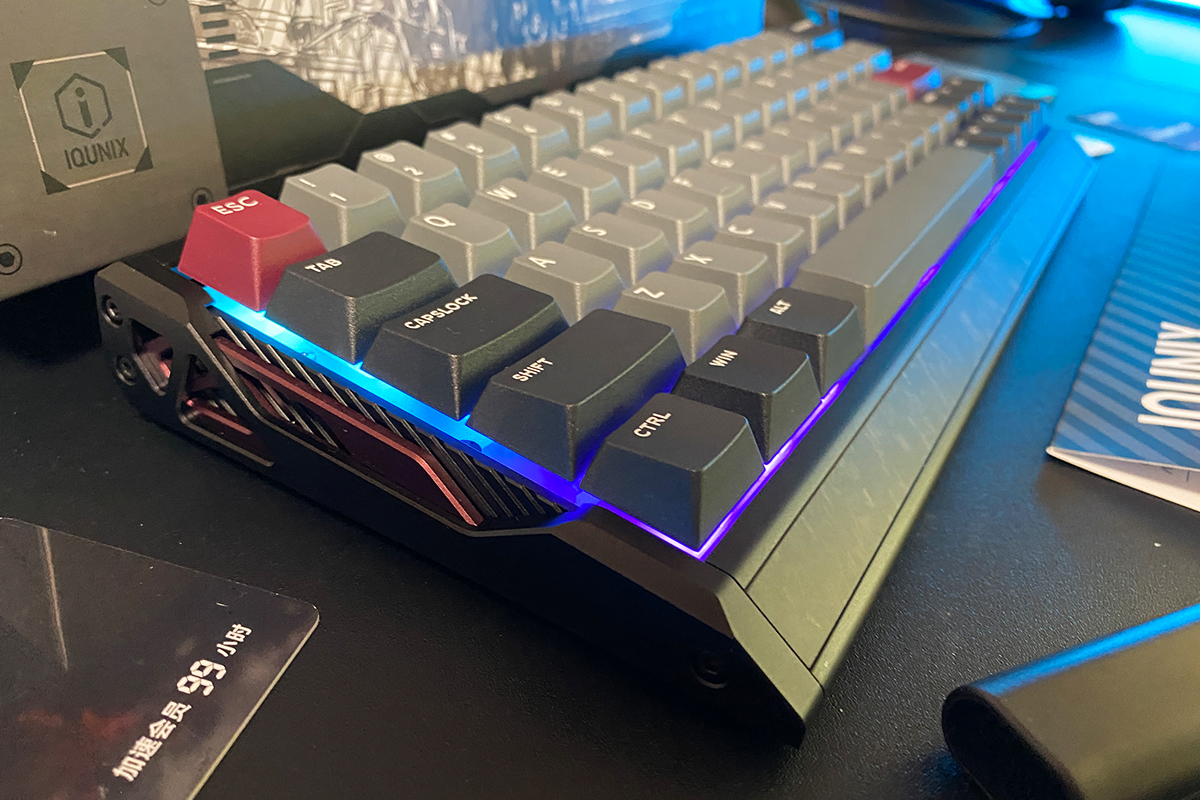 IQUNIX EV63