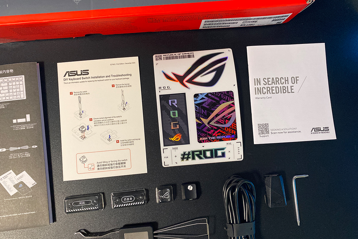 ASUS ROG Strix Morph 96 Wireless ASUS ROG Strix Morph 96 Wireless