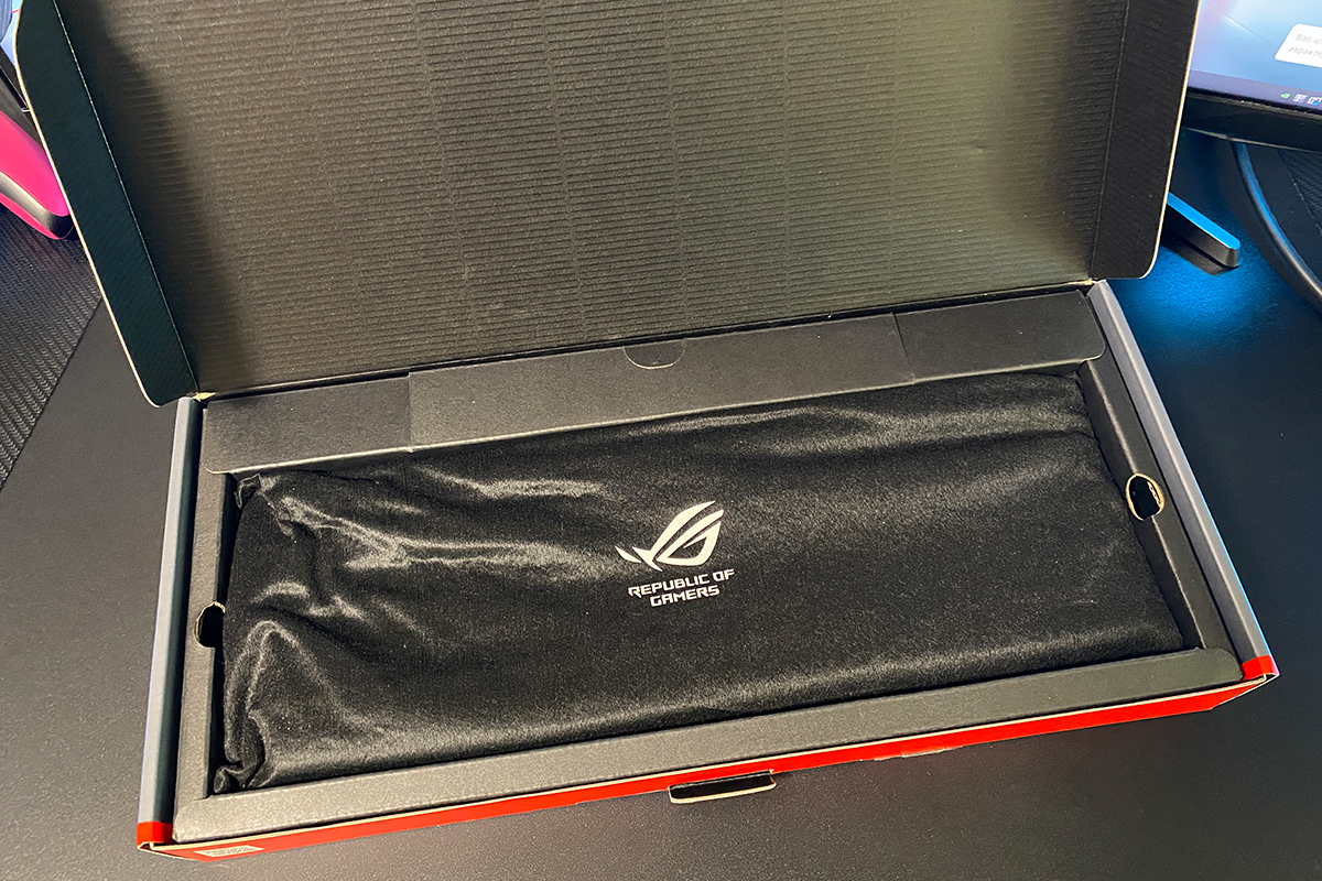 ASUS ROG Strix Morph 96 Wireless
