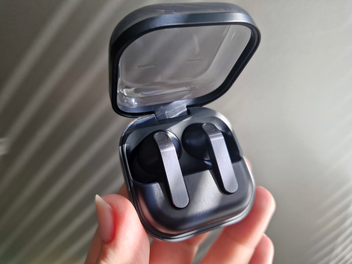 Samsung Galaxy Buds4 Pro Samsung Galaxy Buds4 Pro