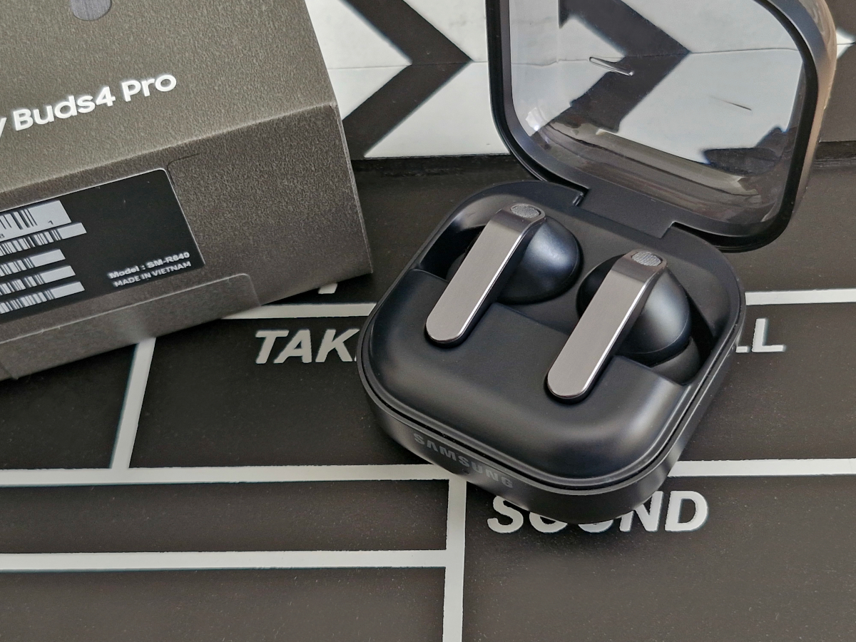 Samsung Galaxy Buds4 Pro Samsung Galaxy Buds4 Pro