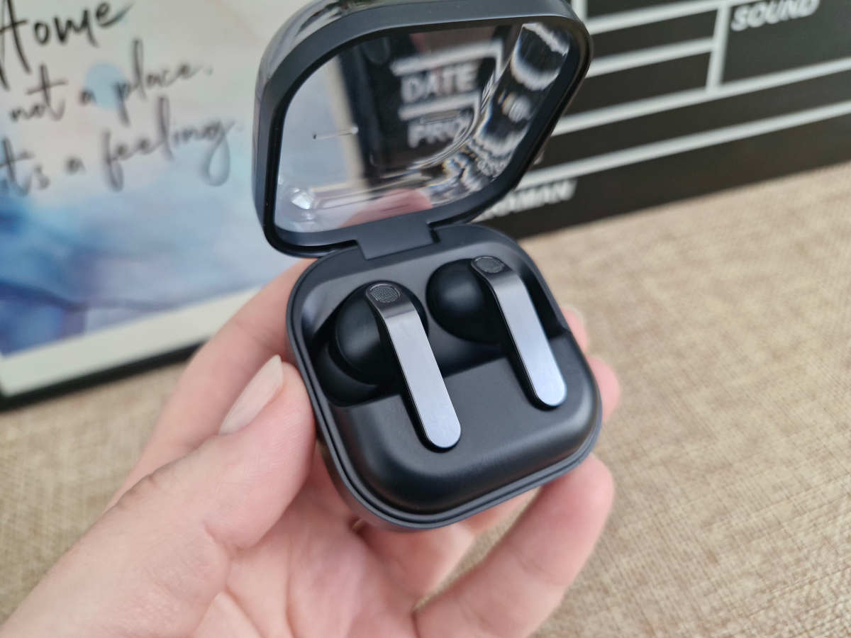 Samsung Galaxy Buds4 Pro Samsung Galaxy Buds4 Pro
