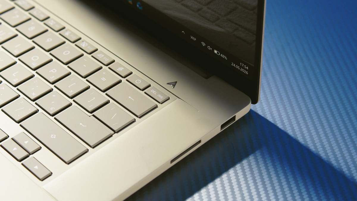 ASUS Zenbook A16 UX3607