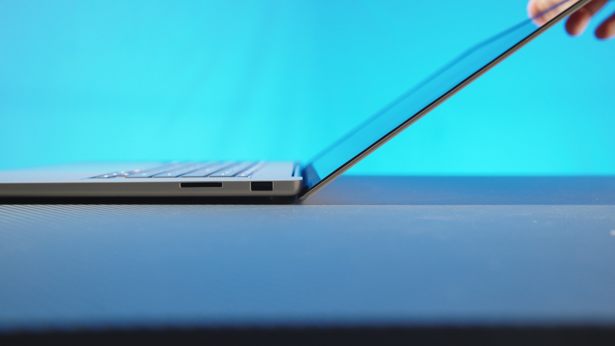 ASUS Zenbook A16 UX3607