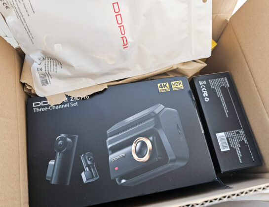 DDPAI Z90 Pro - What's in the box