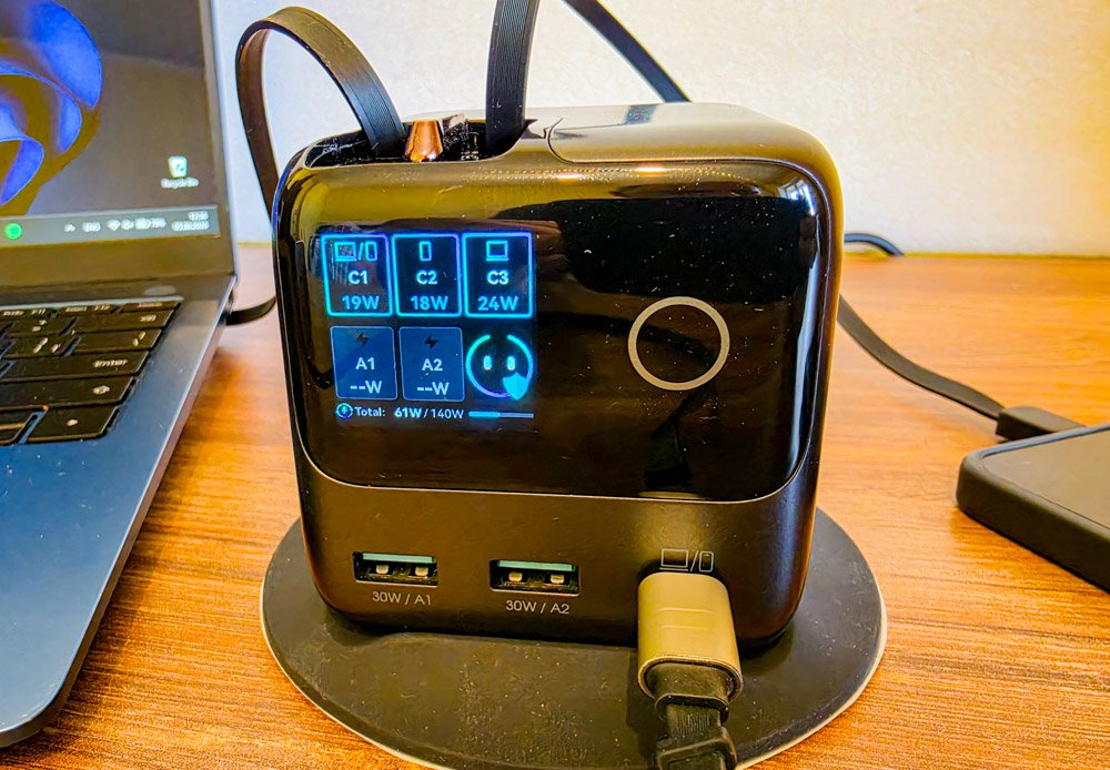 JOYROOM PODIX 140W 5-Port Desktop GaN Charger