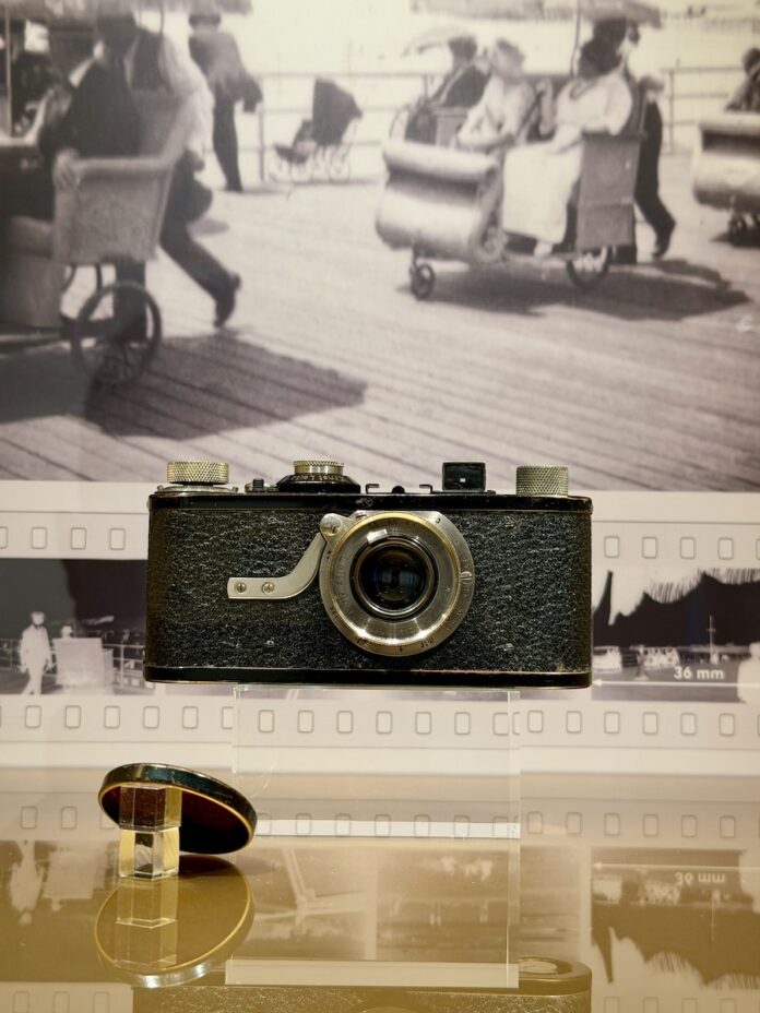 Leica Camera Leica Camera