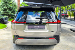 Toyota RAV4 2026