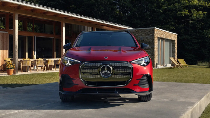 2028-Mercedes-Benz-GLA-SUV