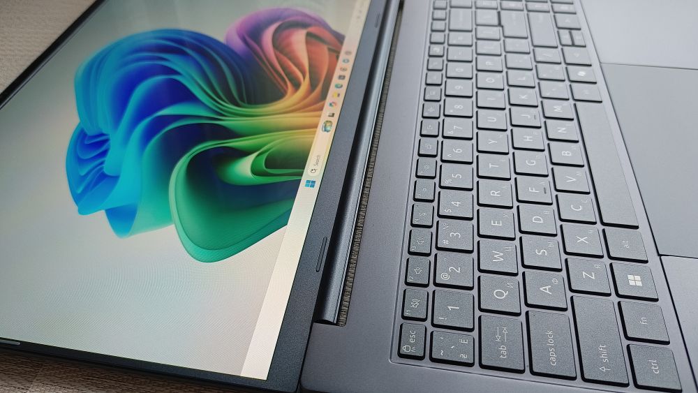 Acer Swift Go 16 AI Acer Swift Go 16 AI