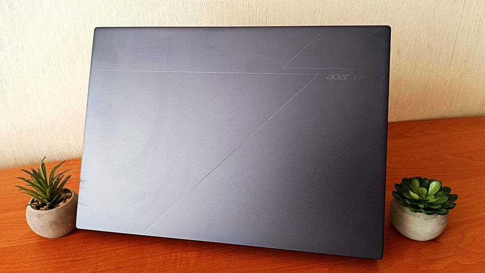Acer Swift Go 16 AI Acer Swift Go 16 AI