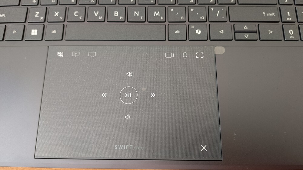 Acer Swift Go 16 AI Acer Swift Go 16 AI