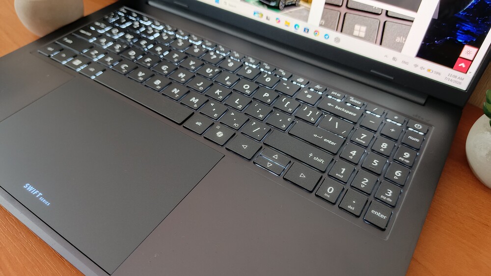 Acer Swift Go 16 AI Acer Swift Go 16 AI