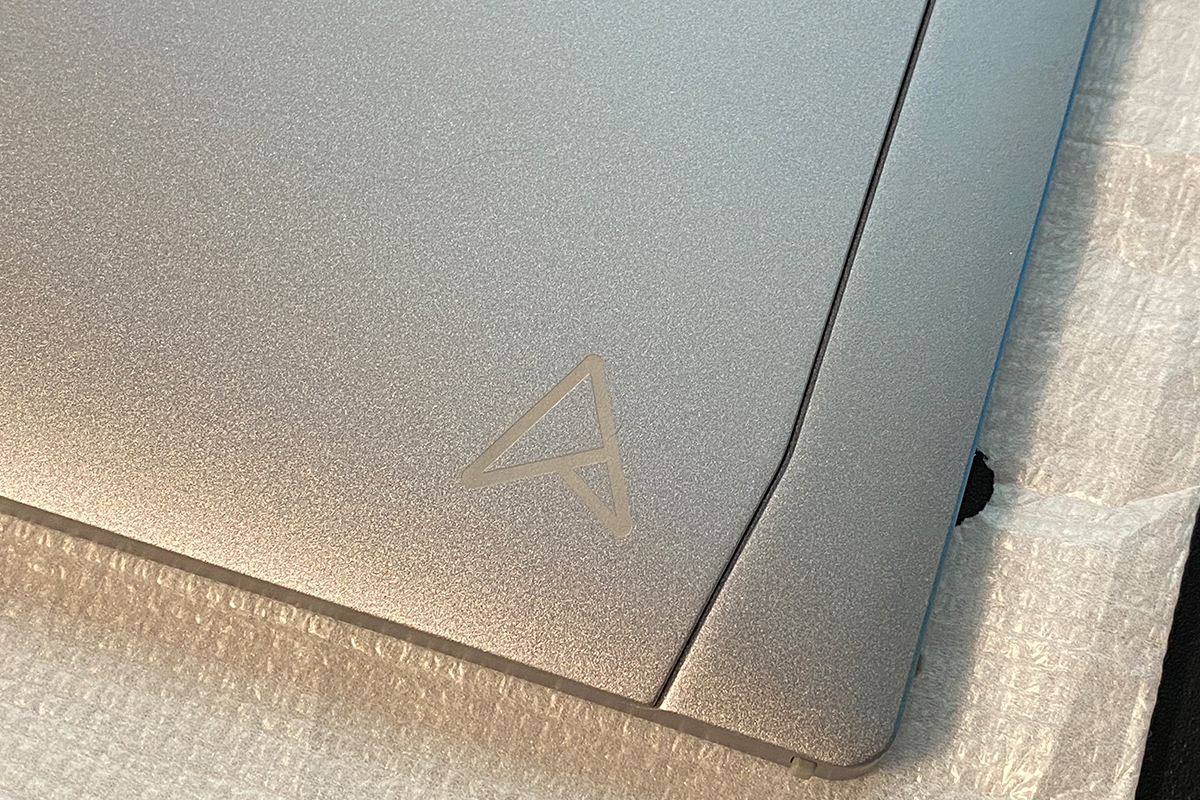 ASUS ZenScreen OLED MQ16FC
