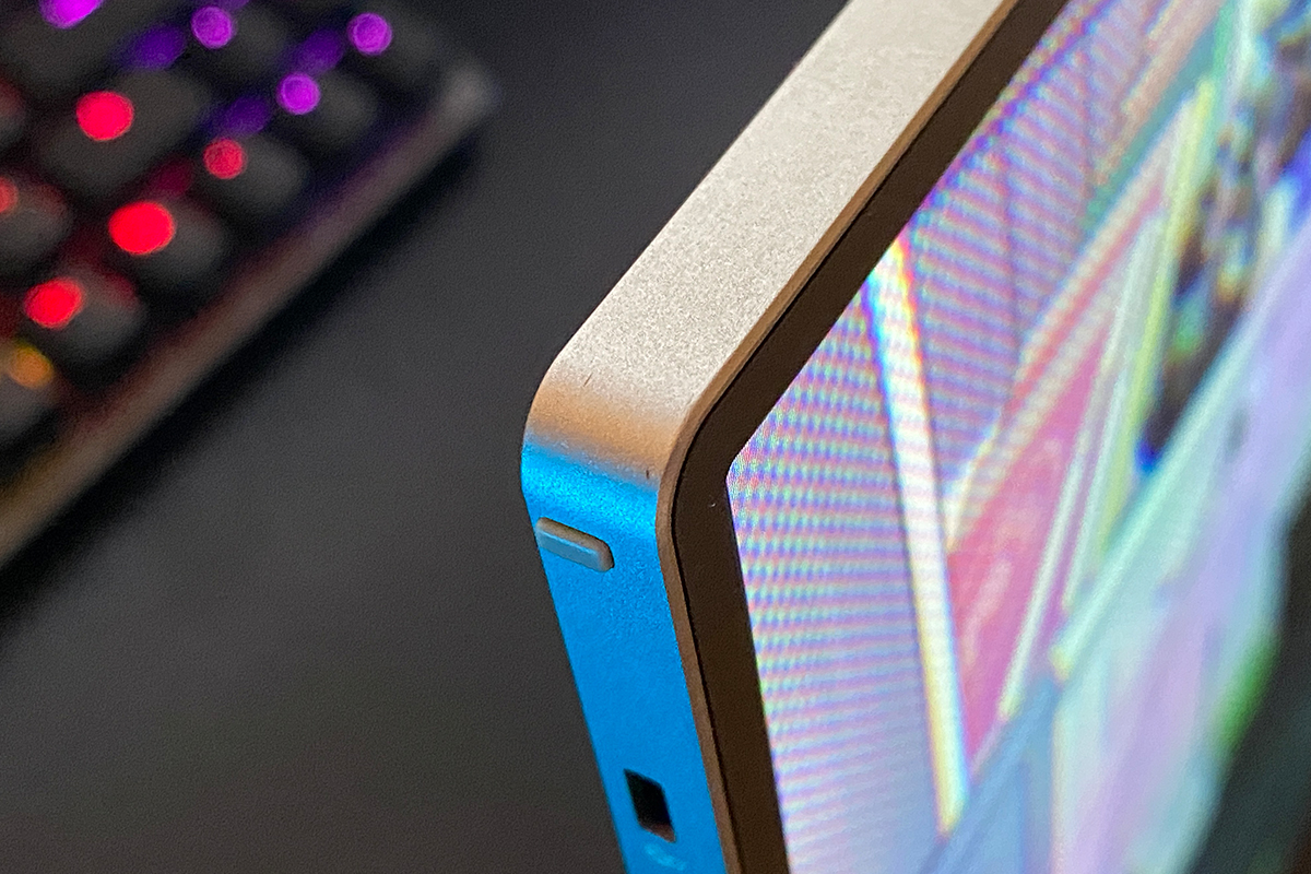 ASUS ZenScreen OLED MQ16FC