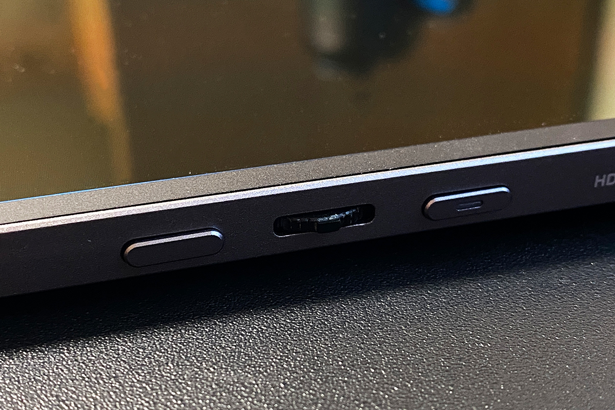 ASUS ZenScreen OLED MQ16FC