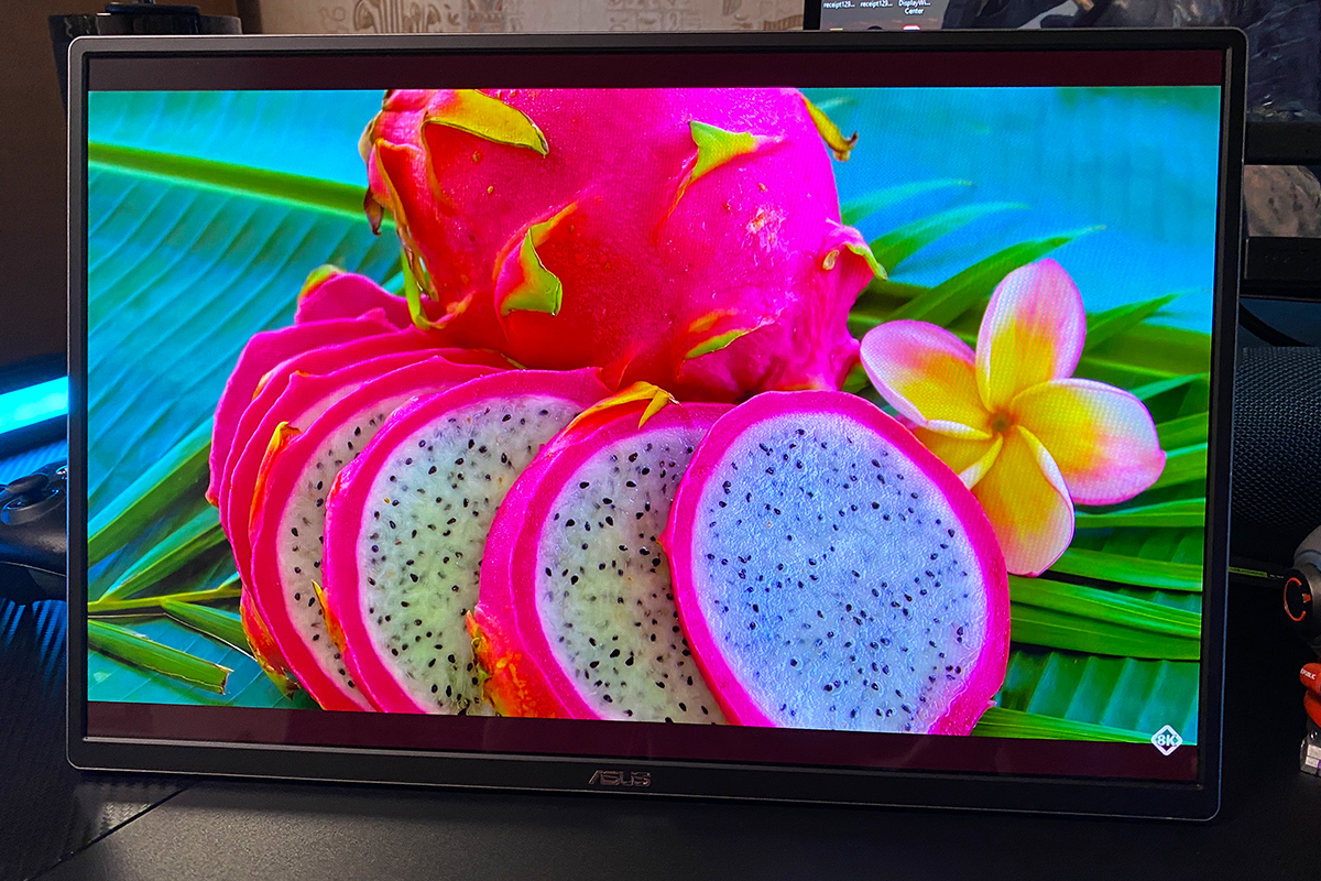 ASUS ZenScreen OLED MQ16FC