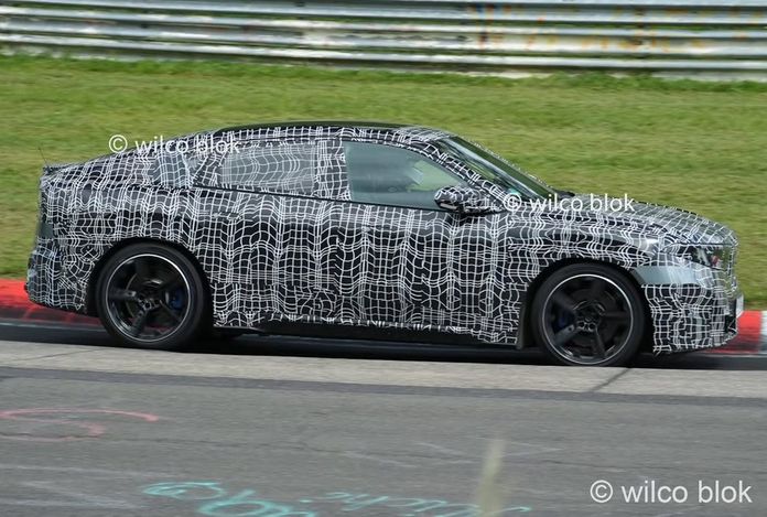 BMW iX4 BMW iX4