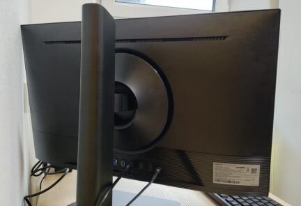 Samsung Odyssey G7 G70F Ports