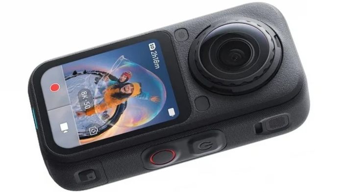 Insta360 X6