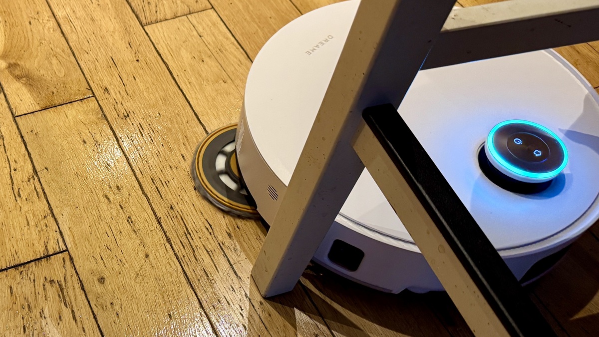 Mopping robot