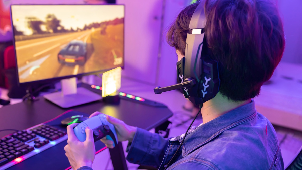 From Simple Clicks to Real-Time Interaction: The New Wave of Online Gaming Design