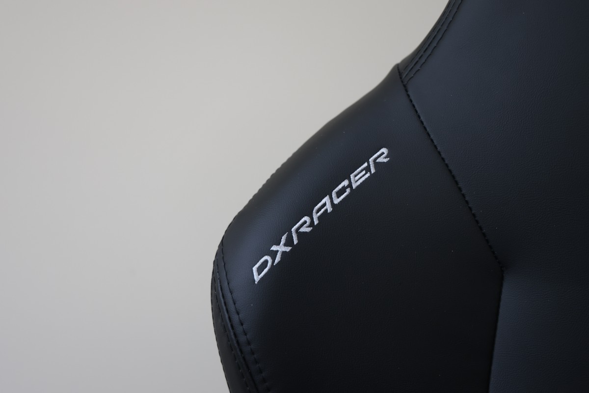 DXRacer logo
