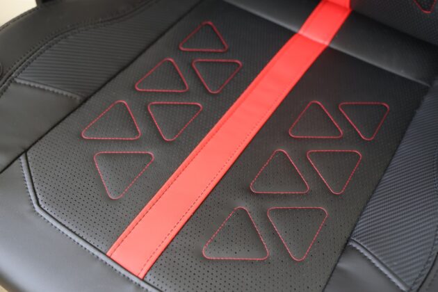 DXRacer Martian Pro XL