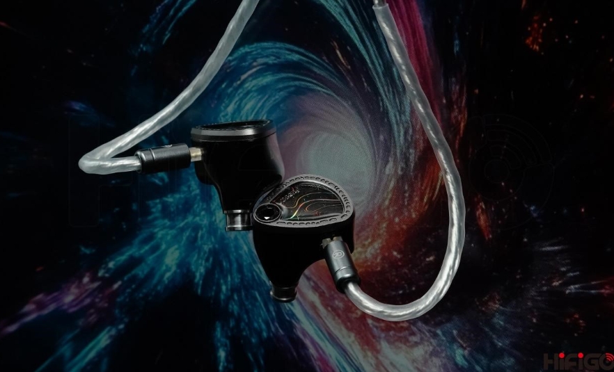 JUZEAR Light Shuttle JUZEAR Light Shuttle