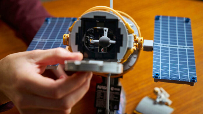 LEGO Icons Hubble Space Telescope