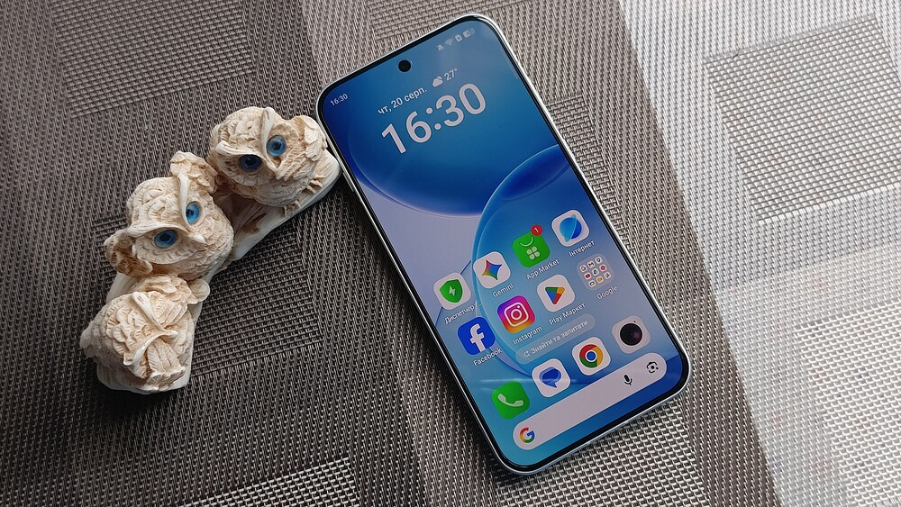 OPPO Reno16