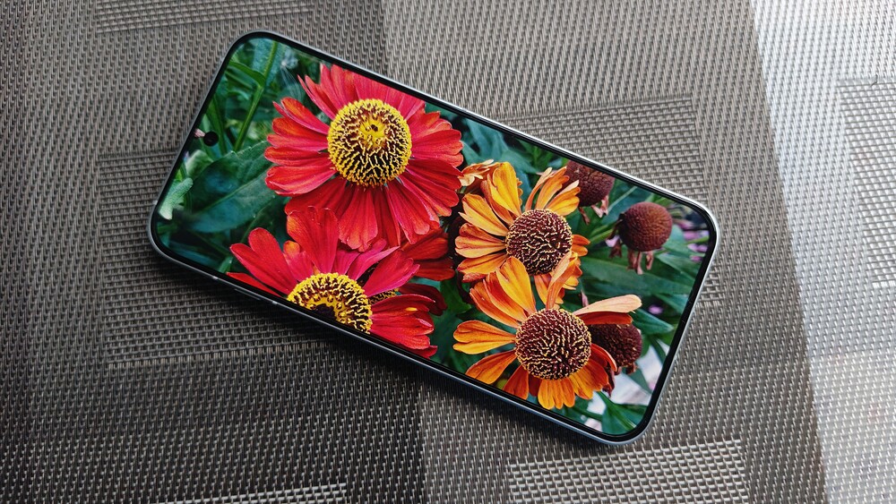 OPPO Reno16