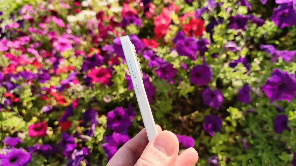 OPPO Reno16