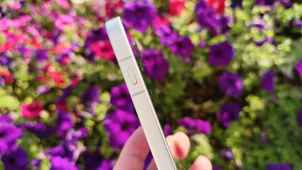 OPPO Reno16
