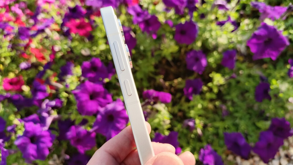 OPPO Reno16