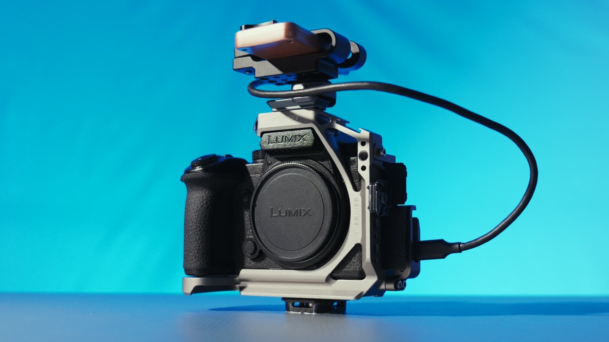 Panasonic Lumix S5 IIX title