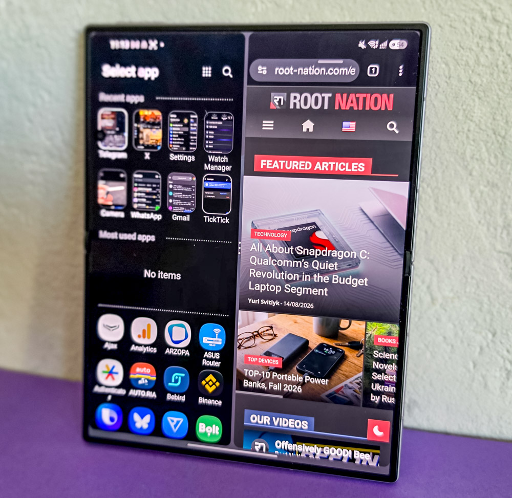 Samsung Galaxy Fold8 Samsung Galaxy Fold8