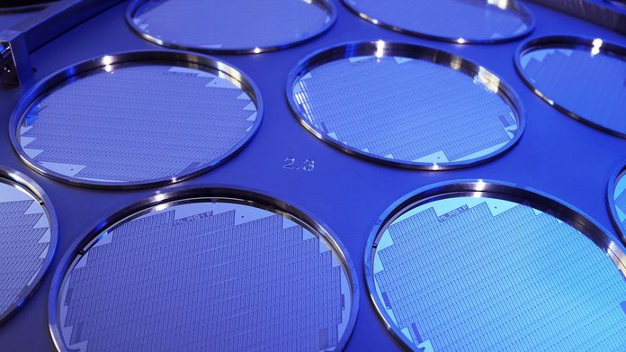 Semiconductor